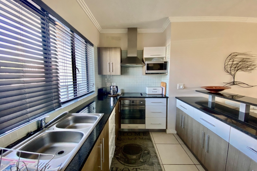 To Let 2 Bedroom Property for Rent in Mossel Bay Central Western Cape